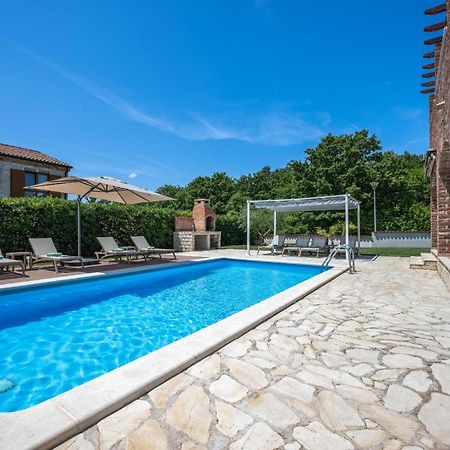 Paradis Villa Stone Queen With Heated Pool Butkovici  Экстерьер фото